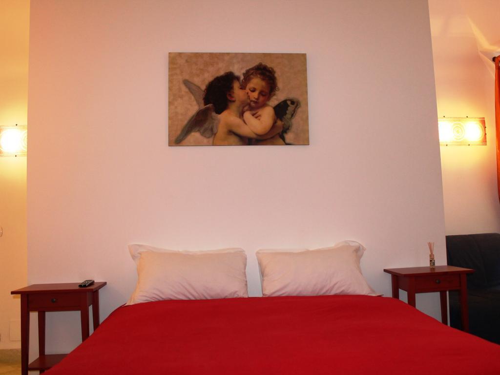 Hella Ibernesi 23 Fori Imperiali Inn, New Gestion! روما الغرفة الصورة