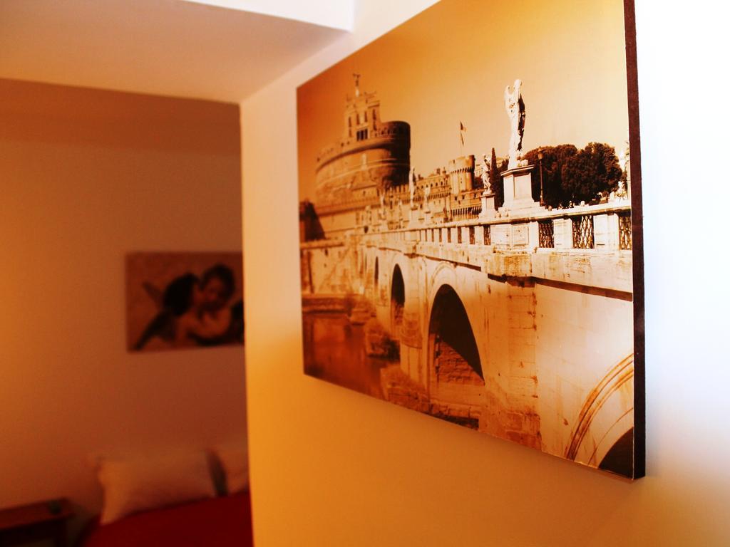 Hella Ibernesi 23 Fori Imperiali Inn, New Gestion! روما الغرفة الصورة