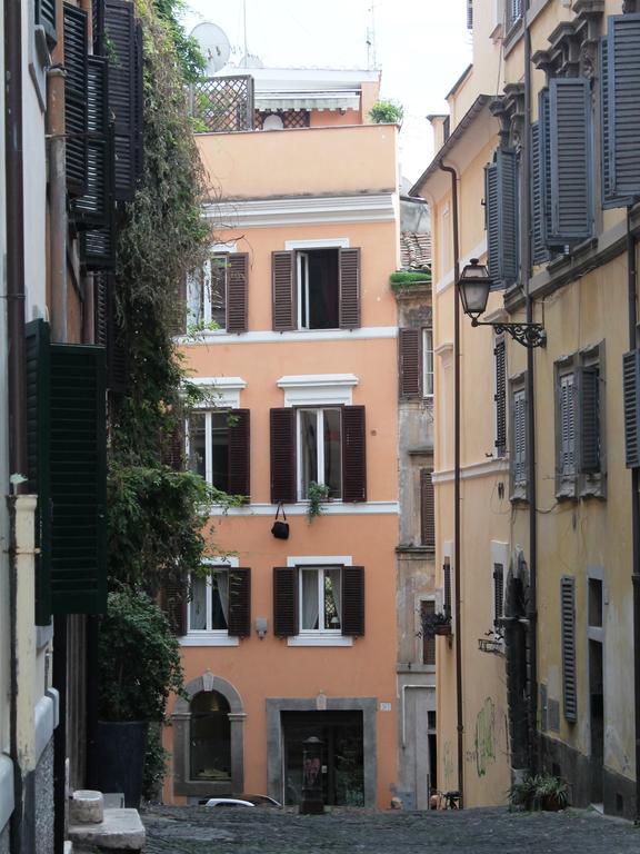 Hella Ibernesi 23 Fori Imperiali Inn, New Gestion! روما الغرفة الصورة
