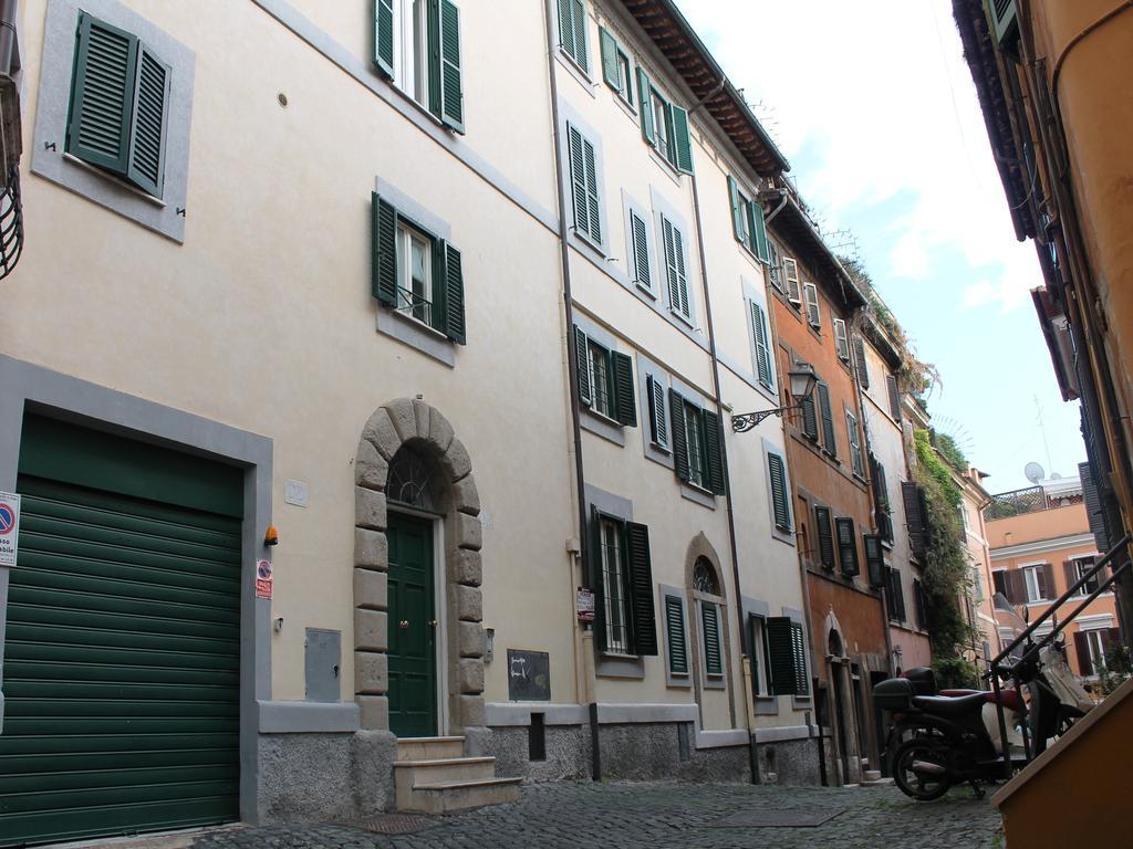 Hella Ibernesi 23 Fori Imperiali Inn, New Gestion! روما الغرفة الصورة