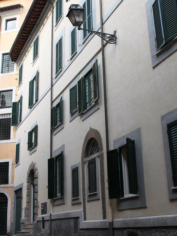 Hella Ibernesi 23 Fori Imperiali Inn, New Gestion! روما الغرفة الصورة